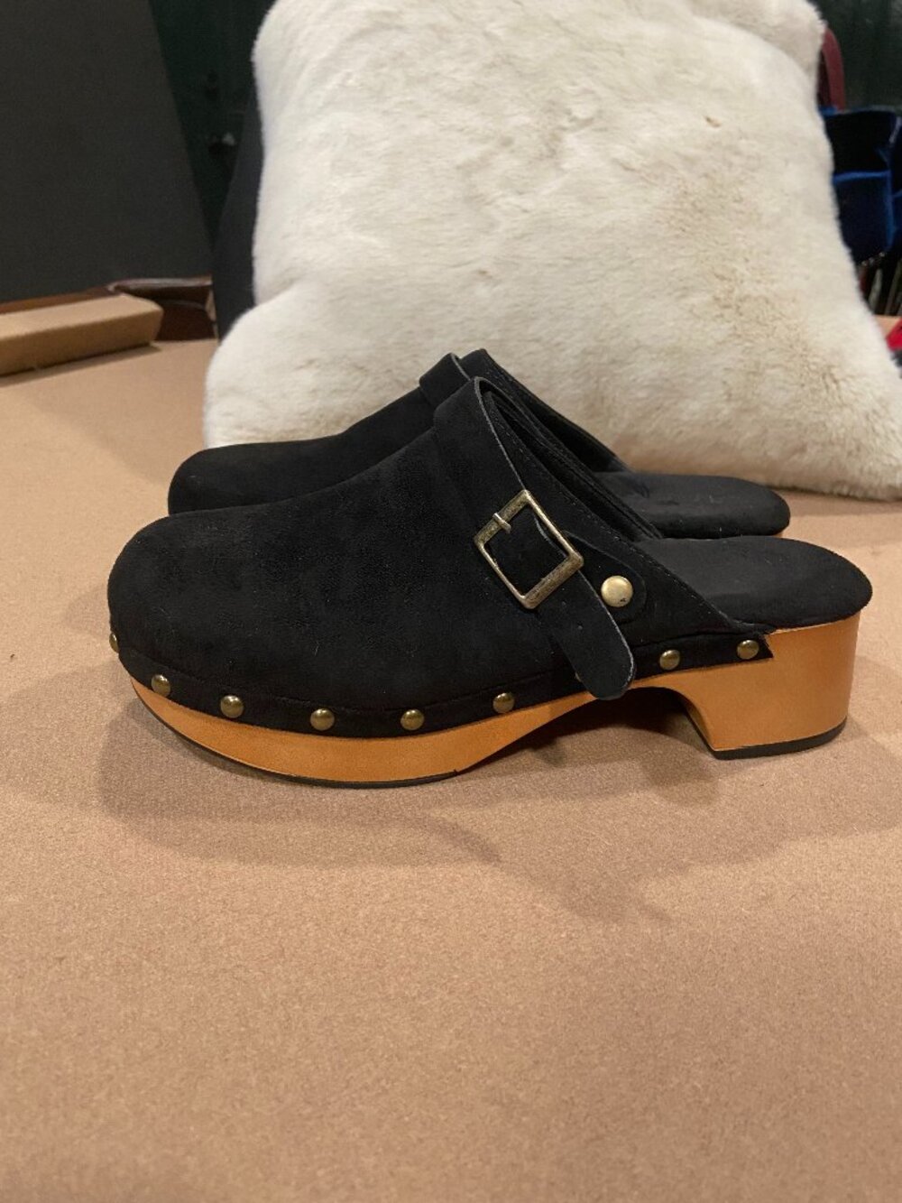 TruFox Black Clog Slip-On Size 7